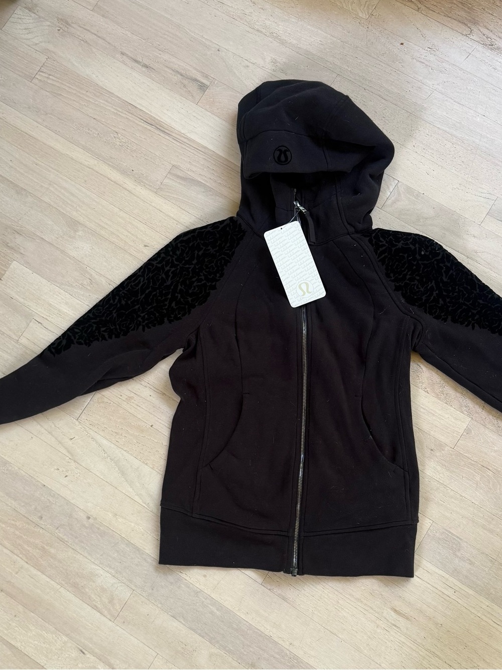 lululemon athletica Black Hooded Zip-Up Jacket with Textured Shoulder Panels
